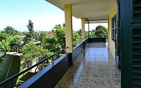 Santos'S House